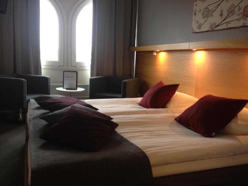 Kumla Hotel エクステリア 写真